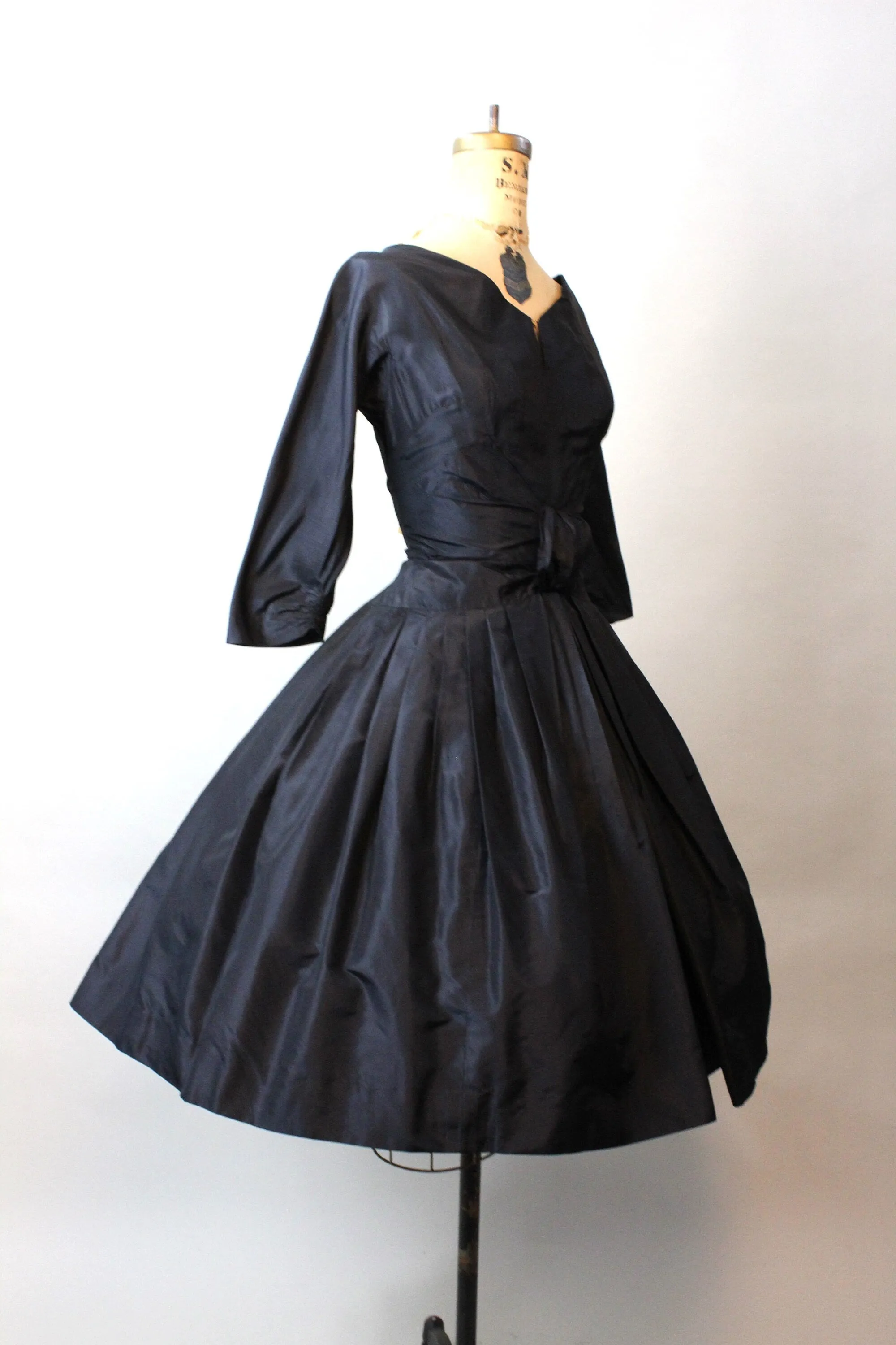 1950s SILK COCKTAIL dress xs | new fall