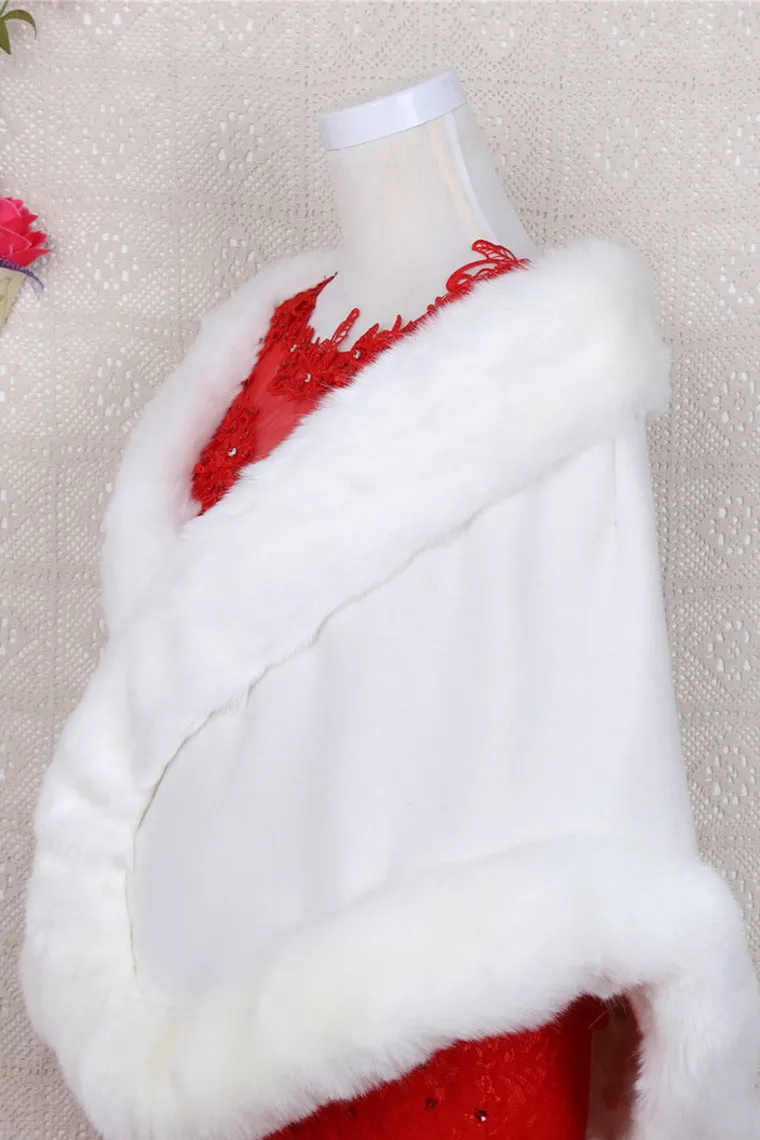 Charming Faux Fur Wedding Wrap