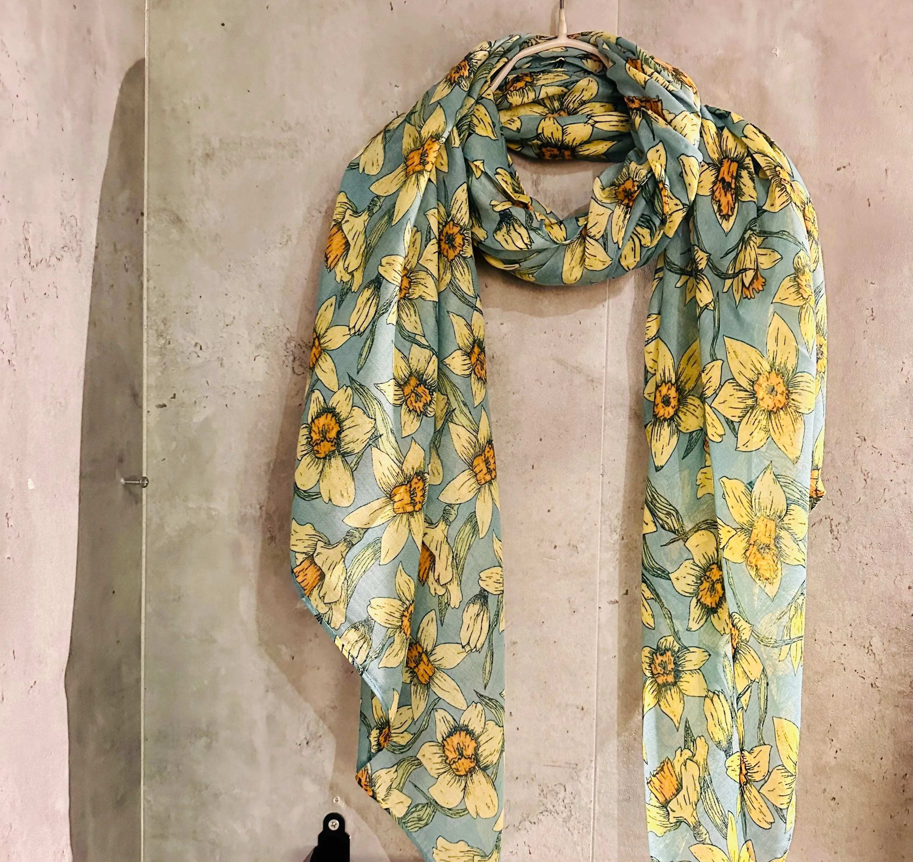 Teal Blue Organic Cotton Scarf with Eco-Friendly Seamless Daffodil Flowers – A Thoughtful Gift for Mom, Ideal for Birthday and Christmas Celebrations