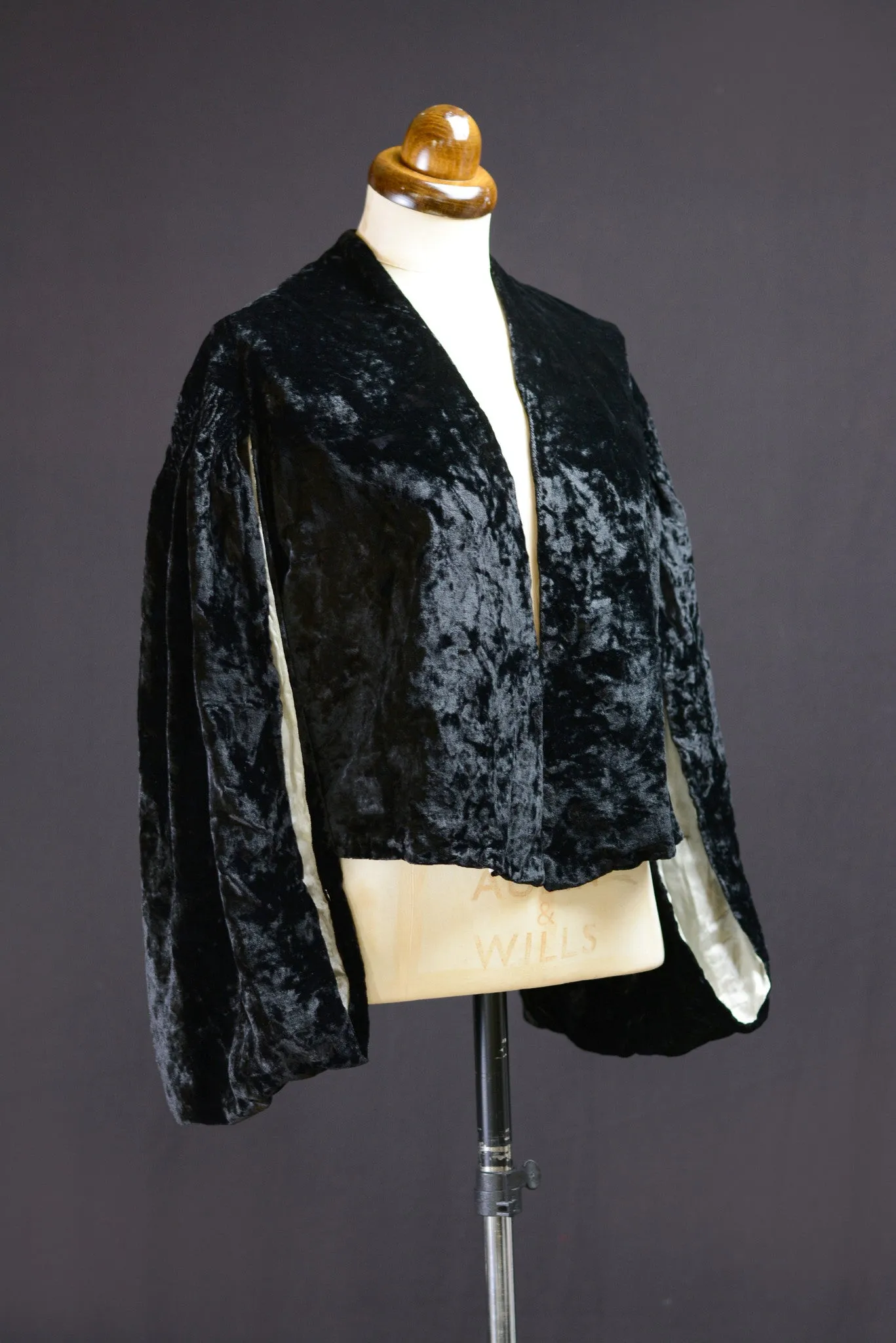 Vintage 1930s Black Velvet Kimono Jacket